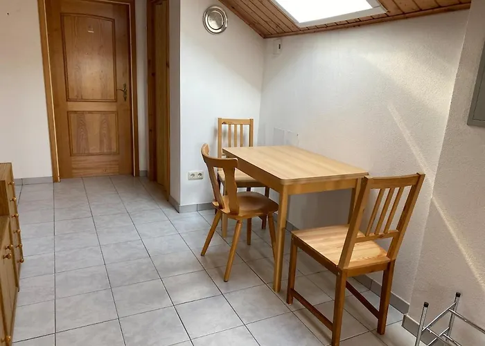 Dachgeschosswohnung Im Zweiten Obergeschoss * Bruck in der Oberpfalz
