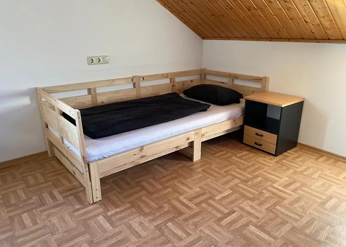 Dachgeschosswohnung Im Zweiten Obergeschoss Bruck in der Oberpfalz