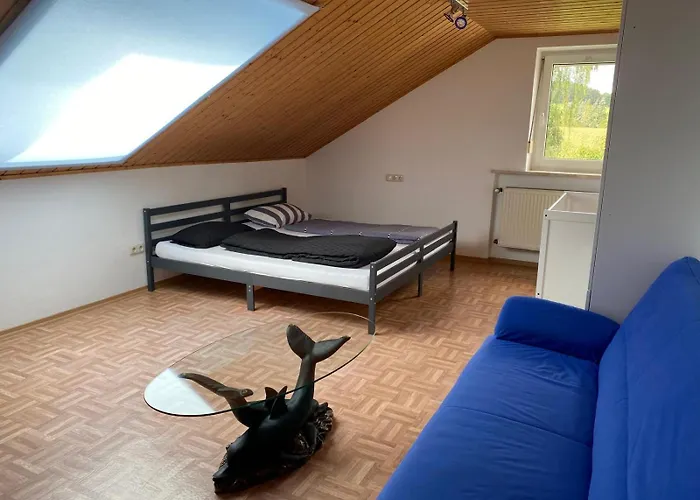 Dachgeschosswohnung Im Zweiten Obergeschoss Appartement *