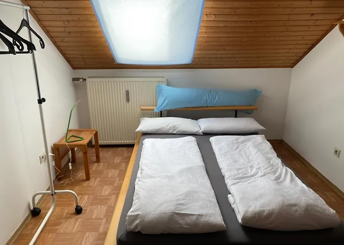 Appartement Dachgeschosswohnung Im Zweiten Obergeschoss Bruck in der Oberpfalz
