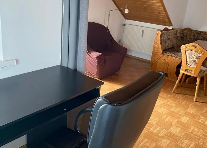 Appartement Dachgeschosswohnung Im Zweiten Obergeschoss
