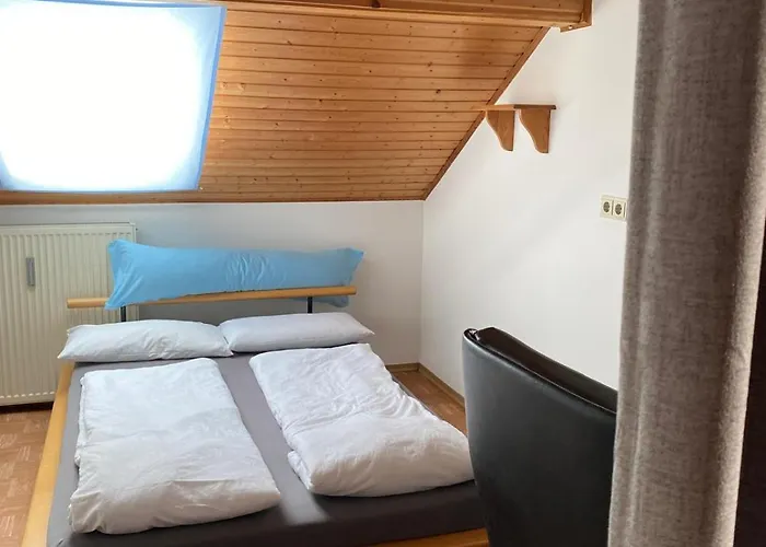 Dachgeschosswohnung Im Zweiten Obergeschoss Bruck in der Oberpfalz